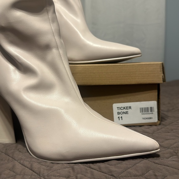 Steve Madden ankle booties - Ticker in bone - Picture 7 of 7